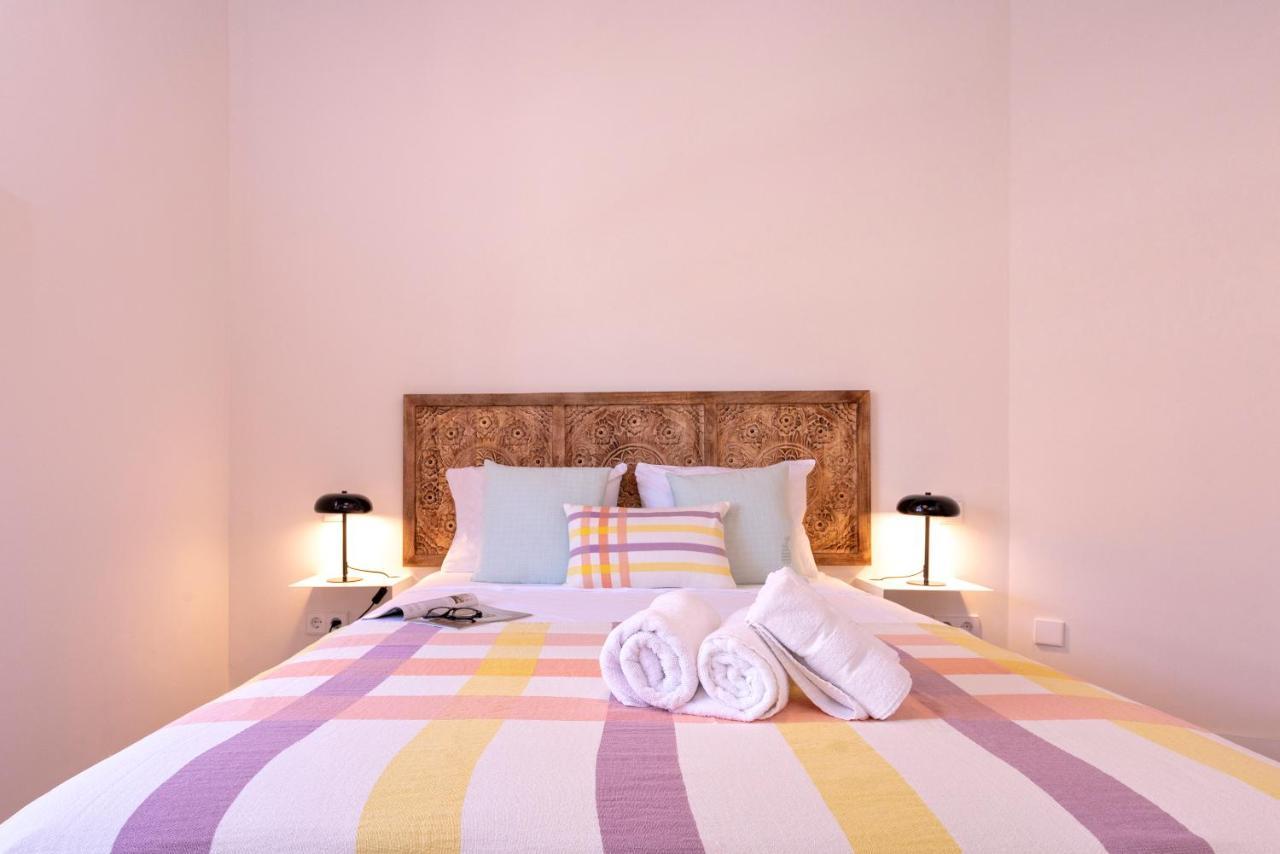Apartamentos Thyssen Cisneros By Rent Me Malaga Luaran gambar