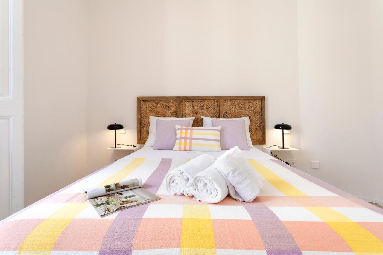 Apartamentos Thyssen Cisneros By Rent Me Malaga Luaran gambar